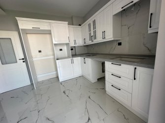 SAMSUN İLKADIM KIŞLA MAH 3+1 150m2 NET 2 BANYO 2 GENİŞ BALKON OTOPARKLI ÇİFT ASANSÖRLÜ MÜKEMMEL KONUMDA 1-2-3 KAT YERDEN ISITMALI SIFIR DAİRELER