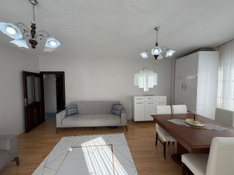 SAMSUN İLKADIM RASATHANE MH 2+1 90m2 5.KAT İÇİ YAPILI MASRAFSIZ MERKEZİ KONUMDA DOĞALGAZLI FIRSAT DAİRE