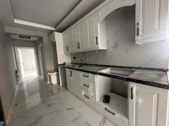 SAMSUN İLKADIM KIŞLA MAH 3+1 2 BALKONLU 140m2 EBEVEYN BANYOLU TERS DUBLEX 1.KAT SIFIR DAİRE