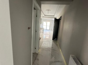 SAMSUN İLKADIM KIŞLA MAH 3+1 2 BALKONLU 140m2 EBEVEYN BANYOLU TERS DUBLEX 1.KAT SIFIR DAİRE