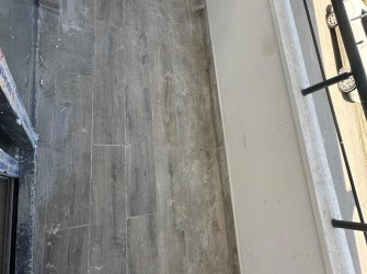 SAMSUN İLKADIM KIŞLA MAH 3+1 2 BALKONLU 140m2 EBEVEYN BANYOLU TERS DUBLEX 1.KAT SIFIR DAİRE