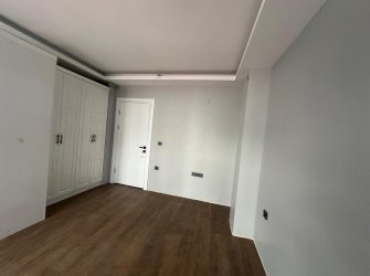 SAMSUN İLKADIM RASATHANE MAH 1+1 EBEVEYN BANYOLU ASANSÖRLÜ CADDEYE CEPHE 50m2 1.KAT YERDEN ISITMALI  SIFIR DAİRE