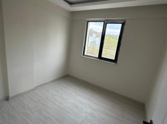 SAMSUN ATAKUM ÇAKIRLAR YALI MAH 1+1 1.KAT 50m2 GENİŞ BALKONLU OTOPARKLI ASANSÖRLÜ YERDEN ISITMALI SIFIR DAİRE