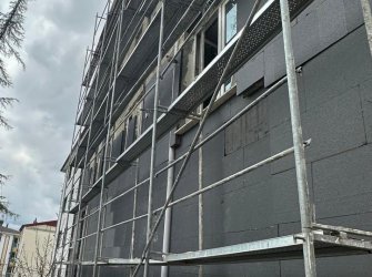 SAMSUN İLKADIM KIŞLA MAH 1.KAT 3+1 135m2 2 BALKONLU DIŞCEPHELİ KREDİYE UYGUN ÖZEL YAPIM DAİRE