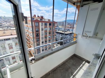 SAMSUM ATAKUM CUMHURİYET MAH LOZAN CAD. CEPHE 3+1 135m2 ULTRA LÜX ÖZEL YAPIM 7.KAT 16 YILLIK DENİZ MANZARALI KUPON DAİRE 
