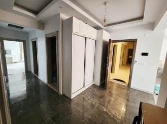 SAMSUN CANİK HASKÖY MAH 3+1 6.KAT FULL DENİZ VE ŞEHİR MANZARALI OTOPARKLI EBEVEYN BANYOLU 170m2 NET EŞYALI SATILIK ARAKAT DAİRE