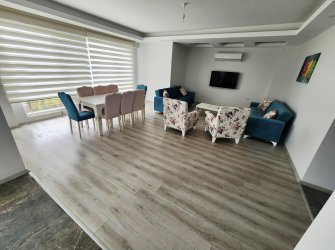 SAMSUN CANİK HASKÖY MAH 3+1 6.KAT FULL DENİZ VE ŞEHİR MANZARALI OTOPARKLI EBEVEYN BANYOLU 170m2 NET EŞYALI SATILIK ARAKAT DAİRE
