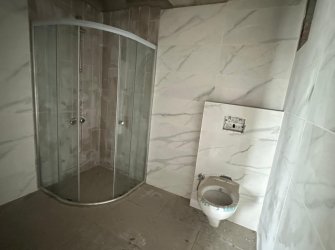 SAMSUN İLKADIM DEREBAHÇE MAH 3+1 165m2 2 GENİŞ BALKONLU OTOPARKLI CADDEYE CEPHE 7.KAT EBEVEYN BANYOLU MÜKEMMEL KONUMDA DAİRE