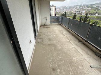 SAMSUN İLKADIM DEREBAHÇE MAH 3+1 165m2 2 GENİŞ BALKONLU OTOPARKLI CADDEYE CEPHE 7.KAT EBEVEYN BANYOLU MÜKEMMEL KONUMDA DAİRE
