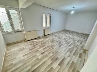 SAMSUN İLKADIM ADALET MH. 2+1 95 M2 BAHÇE KAT MÜSTAKİL GİRİŞLİ DIŞ CEPHELİ İÇİ YAPILI MASRAFSIZ MERKEZİ KONUMDA FIRSAT DAİRE..