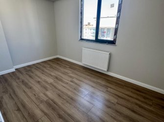 SAMSUN İLKADIM KALKANCI MH. 3+1 130 M2 1. KAT EBEVEYN BANYOLU BÜYÜK BALKONLU MERKEZİ KONUMDA KREDİYE UYGUN FIRSAT DAİRE..