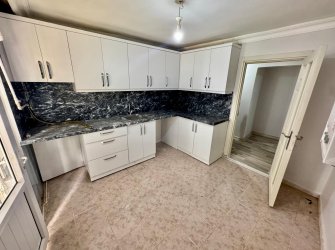 SAMSUN İLKADIM ADALET MH. 2+1 95 M2 BAHÇE KAT MÜSTAKİL GİRİŞLİ DIŞ CEPHELİ İÇİ YAPILI MASRAFSIZ MERKEZİ KONUMDA FIRSAT DAİRE..