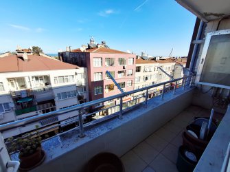 SAMSUN İLKADIM İSTASYON MAH 4.KAT 3+1 130m2 ASANSÖRLÜ KREDİYE UYGUN YOLA CEPHE MASRAFSIZ DENİZ MANZARALI DIŞCEPHELİ KUPON DAİRE