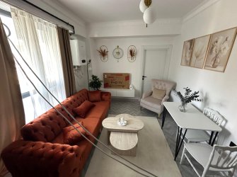 SAMSUN ATAKUM ÇAKIRLAR MAH 1+1 YÜKSEK GİRİŞ 50m2 EŞYALI KREDİYE UYGUN KOMBİ TAKILI OTOPARKLI SIFIR DAİRE