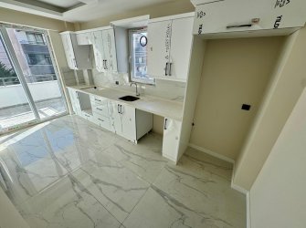 SAMSUN İLKADIM KIŞLA MH. 2+1 4. KAT 100 M2 EBEVEYN BANYOLU ÇİFT BALKONLU KREDİYE UYGUN FIRSAT DAİRE..