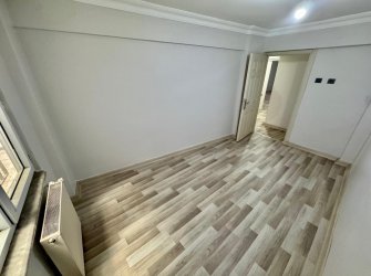 SAMSUN İLKADIM ADALET MH. 2+1 95 M2 BAHÇE KAT MÜSTAKİL GİRİŞLİ DIŞ CEPHELİ İÇİ YAPILI MASRAFSIZ MERKEZİ KONUMDA FIRSAT DAİRE..