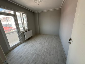 SAMSUN İLKADIM KIŞLA MAH 2+1 90m2 4.KAT ASANSÖRLÜ GENİŞ BALKONLU KOMBİ TAKILI SIFIR SON 1 DAİRE ACİL