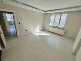 SAMSUN İLKADIM KAVACIK MH. 3+1 156 M2 1. KAT EBEVEYN BANYOLU CAM BALKONLARI TAKILI CADDEYE CEPHE SATILIK DAİRE..