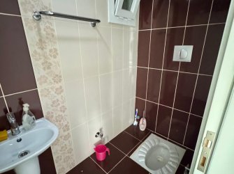 SAMSUN İLKADIM KAVACIK MH. 3+1 156 M2 2. KAT EBEVEYN BANYOLU CAM BALKONLARI TAKILI CADDEYE CEPHE SATILIK DAİRE..