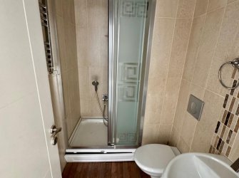 SAMSUN İLKADIM KAVACIK MH. 3+1 156 M2 2. KAT EBEVEYN BANYOLU CAM BALKONLARI TAKILI CADDEYE CEPHE SATILIK DAİRE..