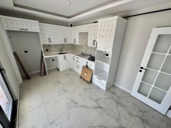SAMSUN İLKADIM KIŞLA MH. 3+1 1. KAT 130 M2 EBEVEYN BANYOLU YERDEN ISITMALI KREDİYE UYGUN FIRSAT DAİRE.. 