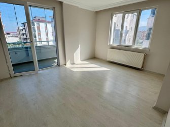 SAMSUN İLKADIM KAVACIK MH. 3+1 156 M2 1. KAT EBEVEYN BANYOLU CAM BALKONLARI TAKILI CADDEYE CEPHE SATILIK DAİRE..