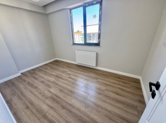 SAMSUN İLKADIM KALKANCI MH. 3+1 130 M2 1. KAT EBEVEYN BANYOLU BÜYÜK BALKONLU MERKEZİ KONUMDA KREDİYE UYGUN FIRSAT DAİRE..