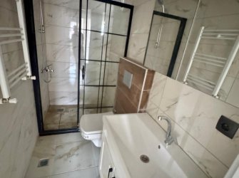 SAMSUN İLKADIM KALKANCI MH. 3+1 130 M2 1. KAT EBEVEYN BANYOLU BÜYÜK BALKONLU MERKEZİ KONUMDA KREDİYE UYGUN FIRSAT DAİRE..