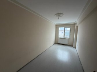SAMSUN CANİK KARŞIYAKA MH 3+1 125m2 1.KAT CAM BALKONLU ASANSÖRLÜ AÇIK OTOPARKLI KİRALIK DAİRE