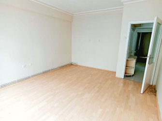 SAMSUN İLKADIM ÇİFTLİK MAH. 2+1 2.KAT DOĞALGAZLI BALKONLU MERKEZİ KONUMDA KREDİYE UYGUN FIRSAT DAİRE.. 