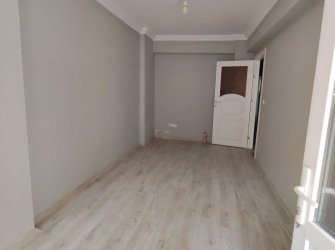 EVİM-NUR'DAN YENİDOGAN MH. 2+0 75m2 BAHÇE KAT 10 YILLIK DOĞALGAZLI KREDİYE UYGUN GENİŞ BALKONLU DAİRE...