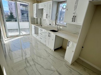 SAMSUN İLKADIM KIŞLA MH. 2+1 4. KAT 100 M2 EBEVEYN BANYOLU ÇİFT BALKONLU KREDİYE UYGUN FIRSAT DAİRE..