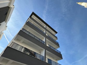 SAMSUN ATAKUM  ÇAKIRLAR YALI MAH MUKEMMEL KONUMDA 1.KAT 2+1GENİŞ BALKONLU OTOPARKLI KREDİYE UYGUN ASANSÖRLÜ SIFIR FIRSAT DAİRE