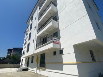 SAMSUN ATAKUM ÇAKIRLAR MAH 1.KAT 1+1 50m2 NET ÇİFT ASANSÖRLÜ GENİŞ BALKONLU ÖZEL YAPIM OTOPARKLI SIFIR DAİRE 