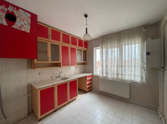 SAMSUN İLKADIM KADİFEKALE MAH. 2+1 1. KAT 80 M2 SALON MUTFAK AYRI FIRSAT DAİRE