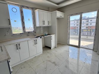    SAMSUN İLKADIM TEPECİK MH. 3+1 2. KAT 130 M2 EBEVEYN BANYOLU BÜYÜK BALKONLU OTOPARKLI KREDİYE UYGUN FIRSAT DAİRE..