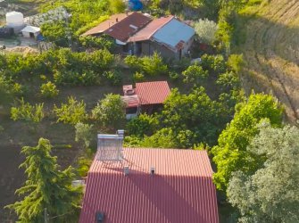 SAMSUN İLKADIM YEŞİLTEPE MAH YOLA CEPHE 2.100m2 TARLA İÇERİSİNDE 2.KATLI İÇİ DIŞI FULL YAPILI FIRSAT YAZLIK  ( TAKASA AÇIKTIR )