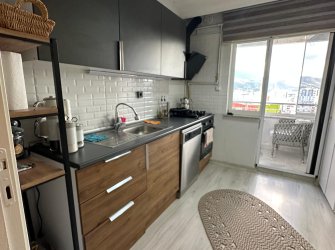 SAMSUN İLKADIM KAZIMKARABEKİR MAH 14.KAT 2+1 100m2 1 CAM BALKONLU 1 KILER ÇİFT ASANSÖRLÜ OTOPARKLI ÖZEL YAPIM DAİRE
