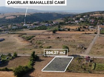 SAMSUN ATAKUM ÇAKIRLAR MAH 700m2 3 YOLA CEPHELİ 2.5.KAT İMARLI ARSA 