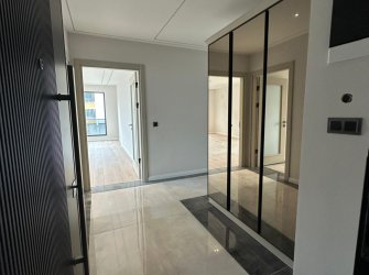 SAMSUN İLKADIM KALKANCI MAH 3+1 2.KAT 145m2 2 BANYO 2 GENİŞ BALKONLU CADDEYE CEPHE VESTİYER TAKILI SIFIR LÜX DAİRE