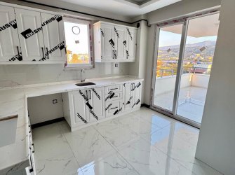 SAMSUN İLKADIM TEPECİK MH. 3+1 140 M2 4. KAT EBEVEYN BANYOLU OTOPARKLI KREDİYE UYGUN FIRSAT DAİRELER.. 
