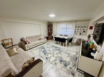 SAMSUN İLKADIM 56'LAR CAD 1SOKAK ÜSTÜ 2+1 110m2 MERKEZİ KONUMDA DAİRE